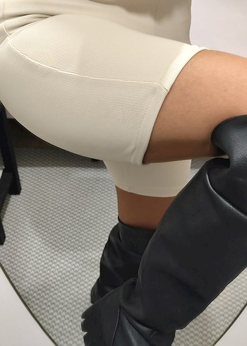 Bej Kadın Pilili Uzun Kollu Tulum - Görsel 4