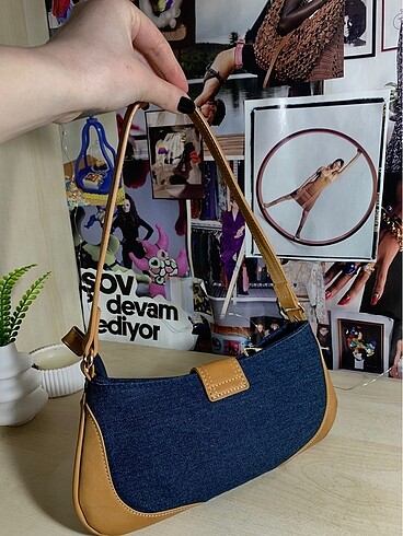  Beden STRADIVARIUS VİNTAGE DERİ VE KOT BİRLEŞİMİ ÇANTA