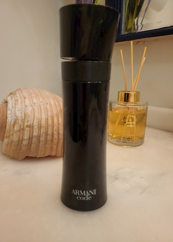 Giorgio Armani Armani Code Siyah Erkek Parfümü