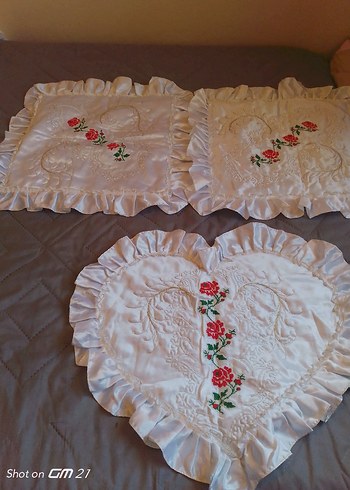 İşlemeli Beyaz Yatak Örtüsü - Görsel 8