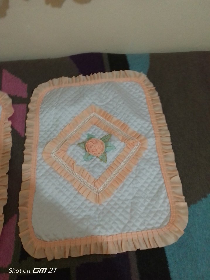 Nakışlı Beyaz Yastık ve Kılıf Seti - Görsel 2