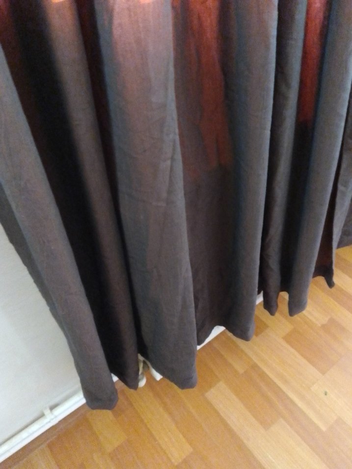 Koyu Kahve Düz Gotik Perde - Görsel 3