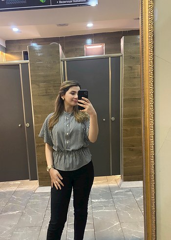 Gri Zebra Desenli Kısa Kollu Denim Bluz