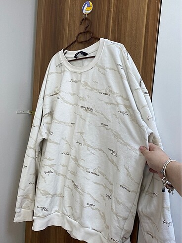 Lc Waikiki sweat
