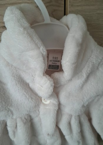 Kız Çocuk Beyaz Düğmeli Peluş Ceket - Görsel 2