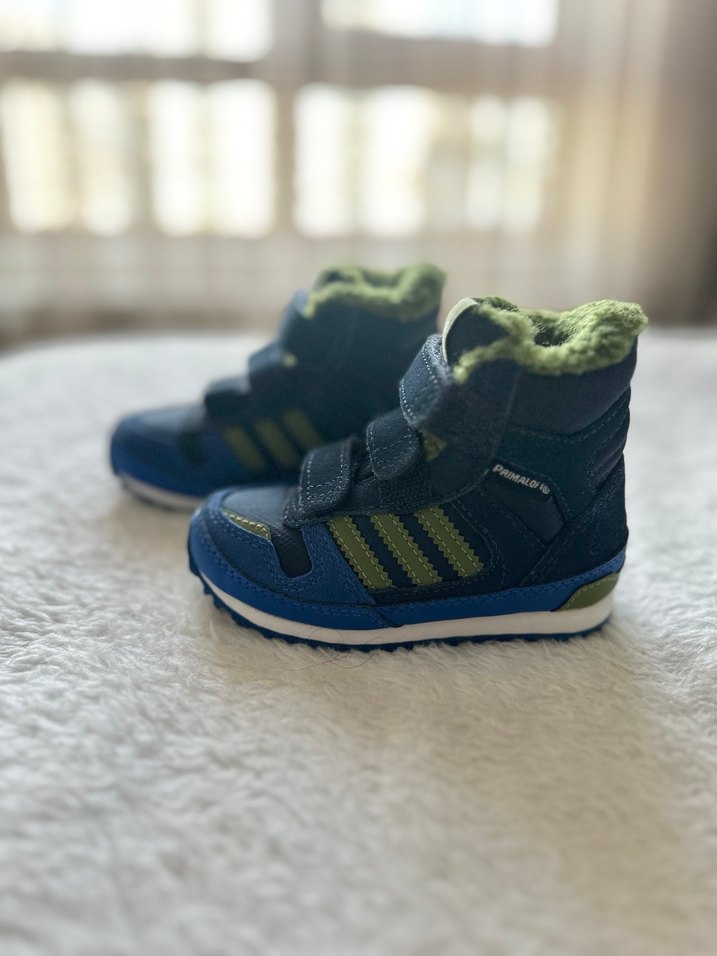 Sıfır orijinal adidas çocuk bot 19-20 no - Görsel 4