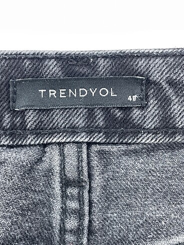 40 Beden çeşitli Renk Trendyol & Milla Mini Etek %70 İndirimli.