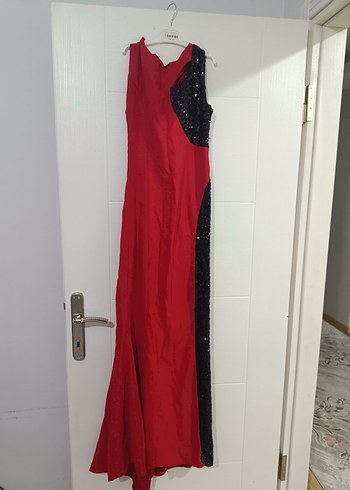 Kırmızı Uzun Drapeli Kadın Abiye Elbise - Görsel 3