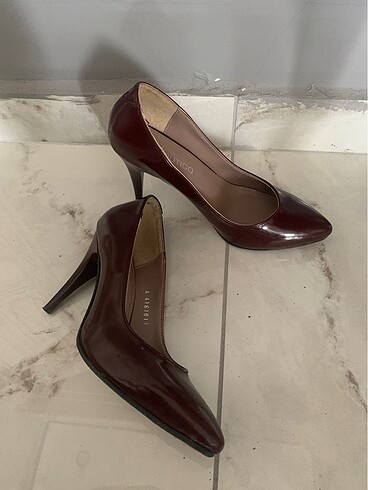 Bordo Rugan Stiletto