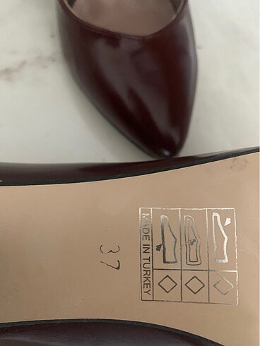 37 Beden bordo Renk Bordo Rugan Stiletto