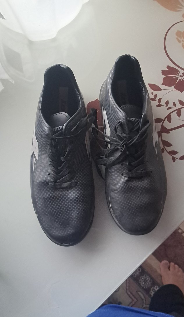 Siyah Erkek Futbol Ayakkabısı Velcro Bağcıklı - Görsel 4