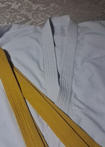 sari Kemerli karete kıyafet - Görsel 3