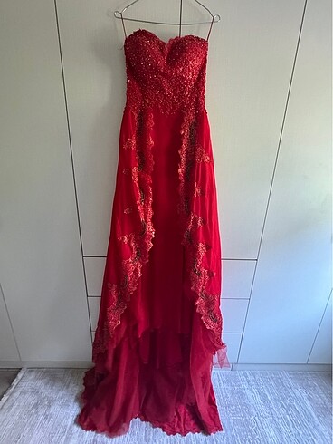 KAFTAN ETEKLİ STRAPLEZ ABİYE