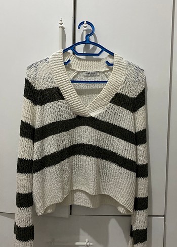 V Yaka Çizgili Örgü Kadın Kazak - Görsel 2