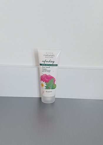Avon Naturals yüz maskesi 75 ml