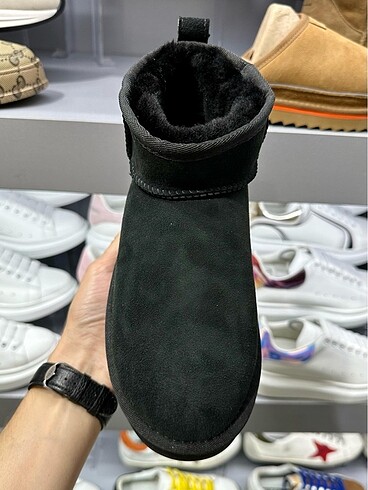 38 Beden Ugg bot