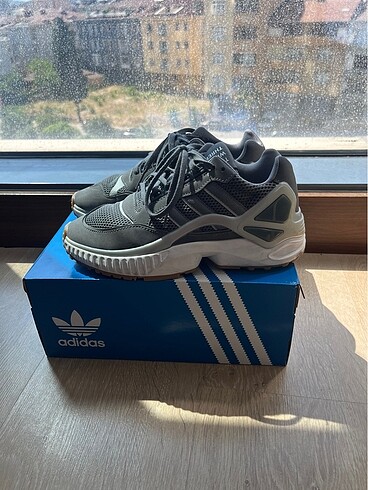 38 Beden adidas ZX Wavian W model