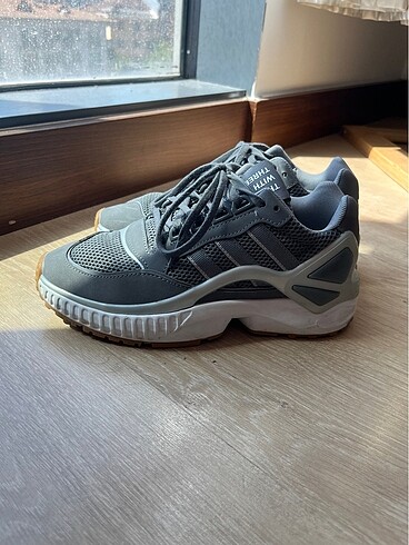 38 Beden gri Renk adidas ZX Wavian W model