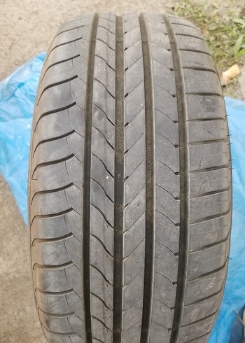 215 50 17 95w good year