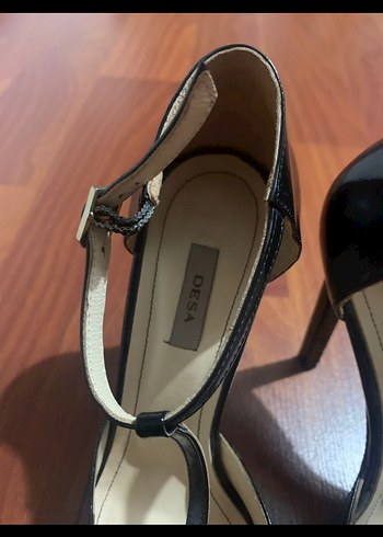 Desa DESA Rugan Siyah Deri Tokalı Stiletto Kadın Ayakkabı