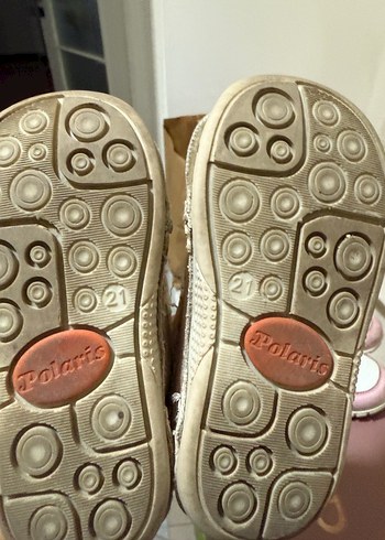 Çiçek Detaylı Altın Renk Kız Bebek İlk Adım Ayakkabısı - Görsel 5