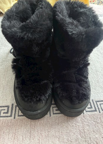 Siyah Kürklü Kadın Dolgu Topuk Bot H&M - Görsel 2