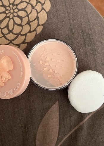 Essence Exc. Fabowlous Sabitleyici pudra Koleksiyon - Görsel 2