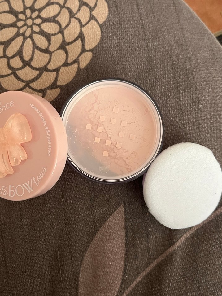 Essence Exc. Fabowlous Sabitleyici pudra Koleksiyon - Görsel 2