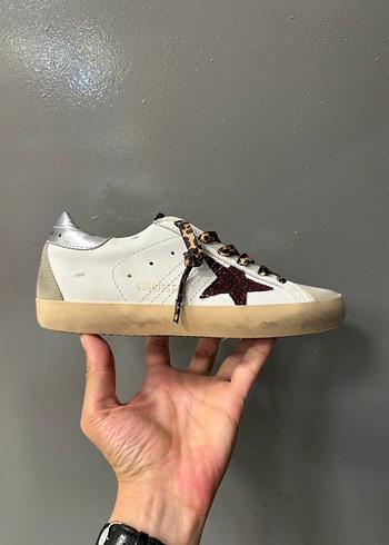 Golden Goose Superstar