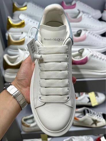 38 Beden Alexander McQueen