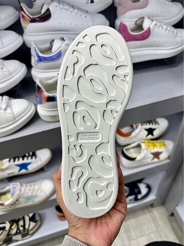 39 Beden beyaz Renk Alexander McQueen