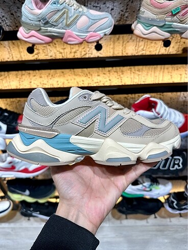 New Balance 9060 Ivory Cream