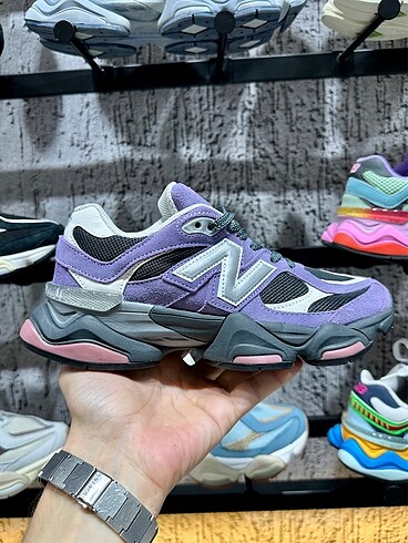 New Balance 9060 Violet Noir