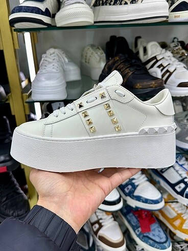 37 Beden Valentino Garavani