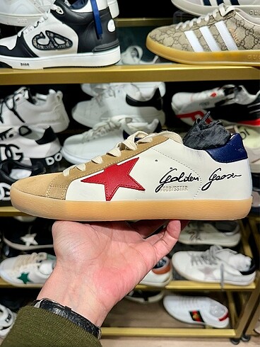 Golden Goose Deluxe Superstar