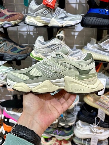 37 Beden New Balance 9060 Olivine