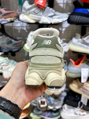 37 Beden yeşil Renk New Balance 9060 Olivine