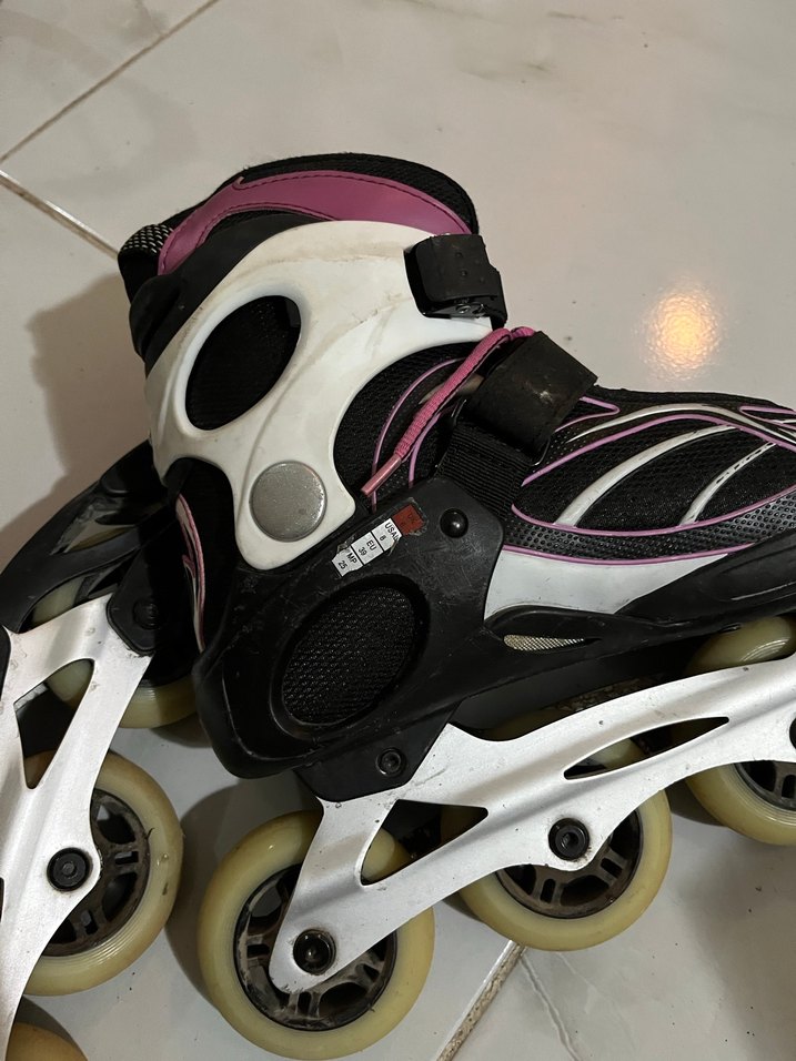 Pembe Desenli Bağcıklı paten - Görsel 3