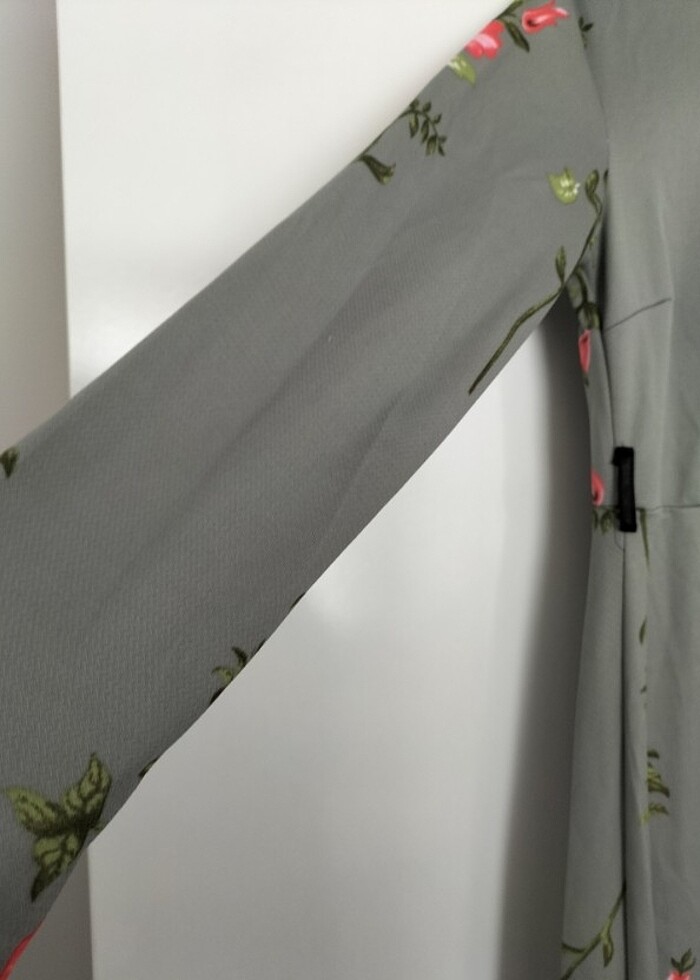 Çiçekli köyü elbise  - Görsel 4