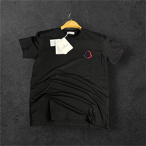 MONCLER SİYAH BİSİKLET YAKA TİŞÖRT