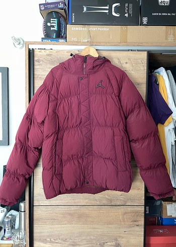 m Beden Jordan MJ Essential Puffer Mont Bordo (M)