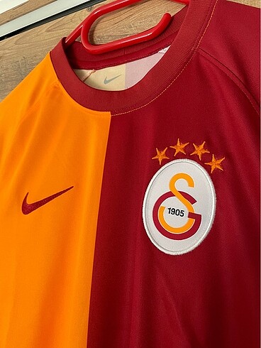 s Beden kırmızı Renk Nike Galatasaray 2023/2024 Sezon Parçalı Forma (S)