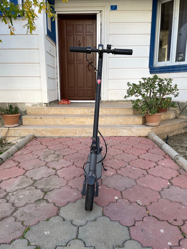 Ducati Pro-I Evo Elektrikli Scooter - Görsel 5