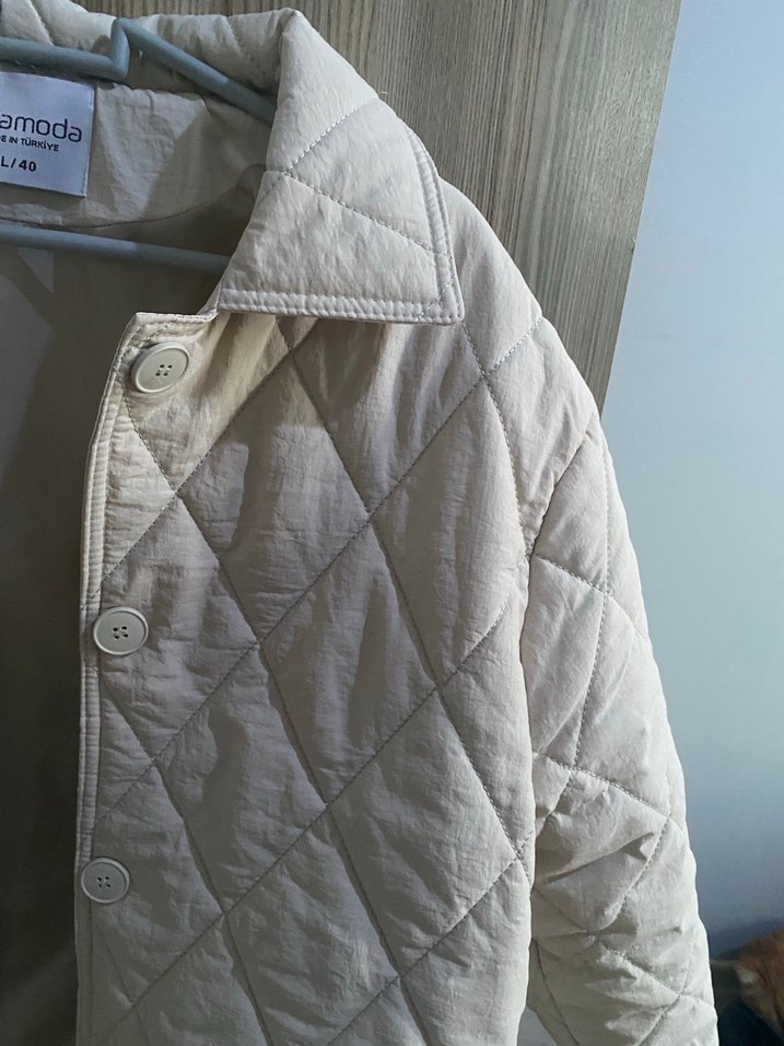 Düğmeli Beyaz Kadın Keten Mont - Görsel 3