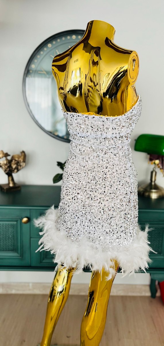 Hadise model - Görsel 2