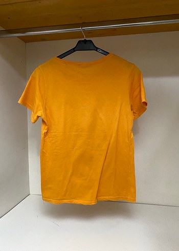 Sarı Baskılı Kadın Tişört - Görsel 4