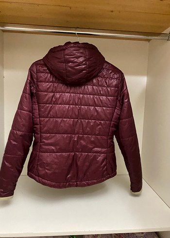 Bordo Parlak Kapüşonlu Kadın Mont - Görsel 5