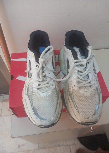 38 Beden beyaz Renk Nike Beyaz Gri Spor Ayakkabı