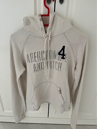 Abercrombie sweatshirt
