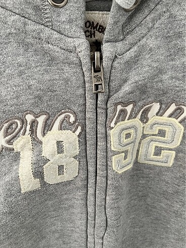 l Beden Abercrombie sweatshirt